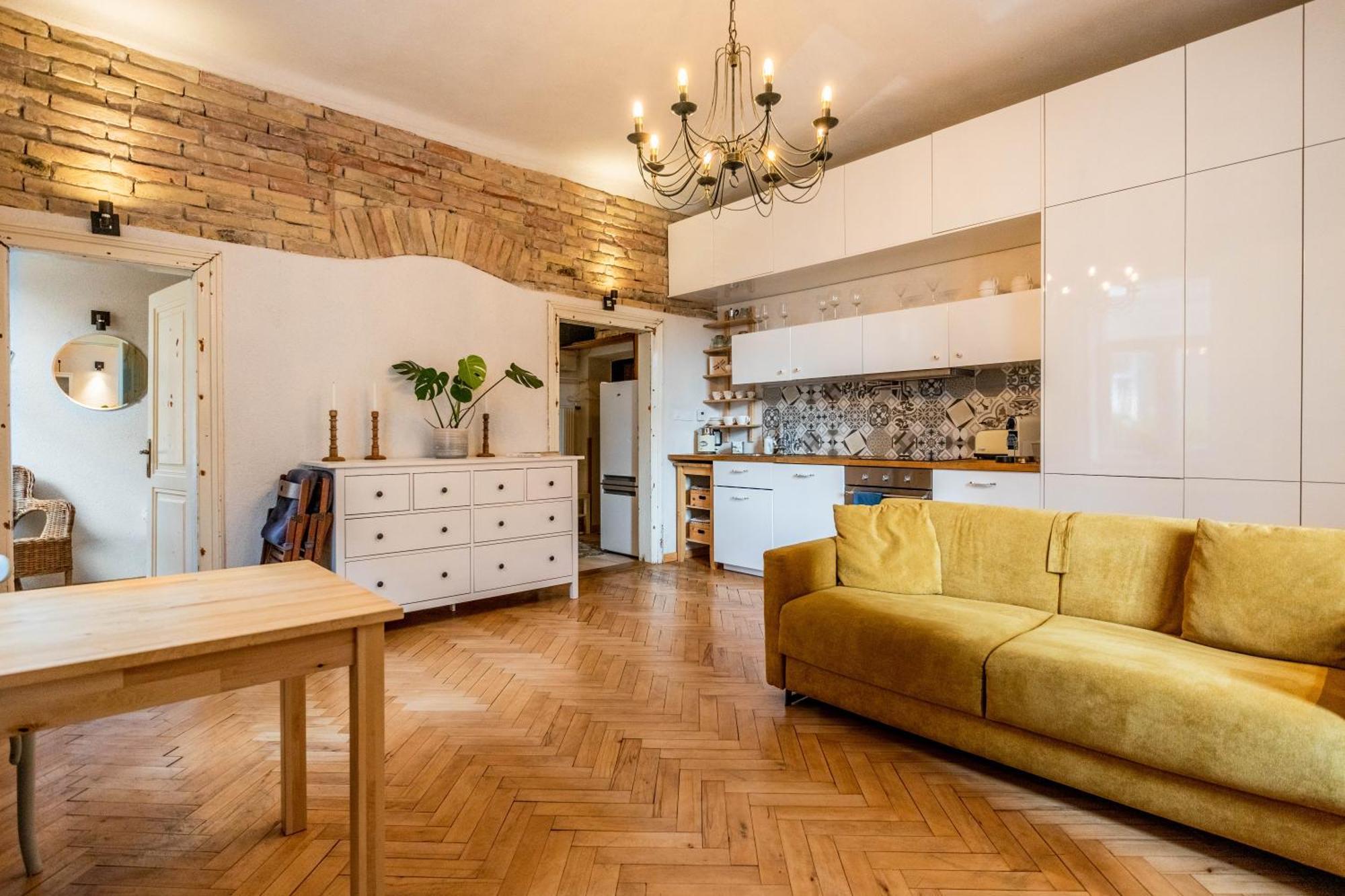 Historical Wine Apartment Bratislava Extérieur photo